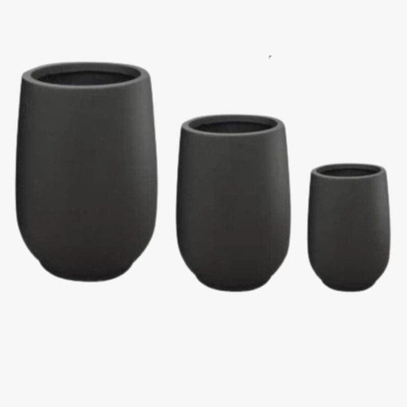 Fibre-clay Kante Black
Tall Planter - Image 4